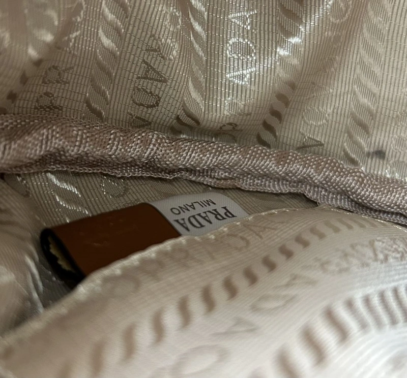 Prada Top Handle Bags 4224-0246