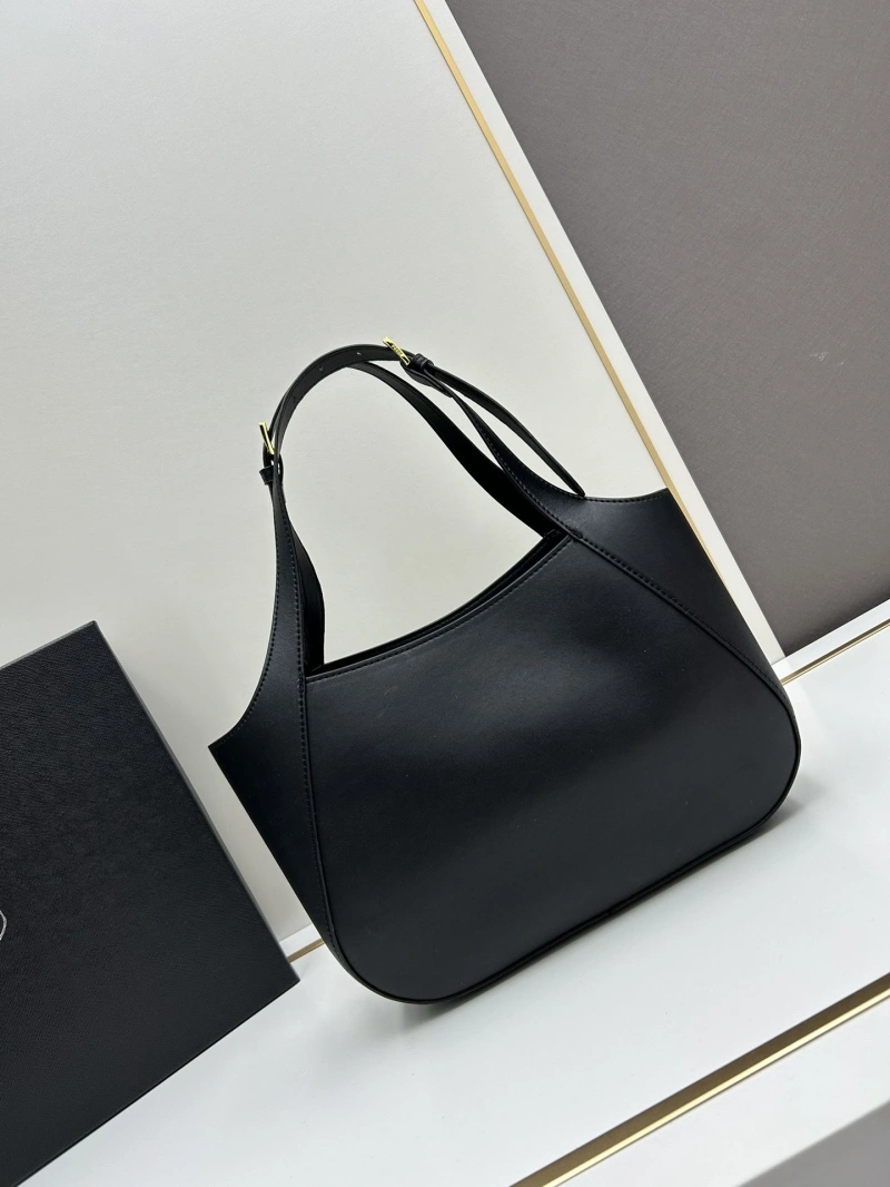 Fendi Top Handle Bags 4224-0271