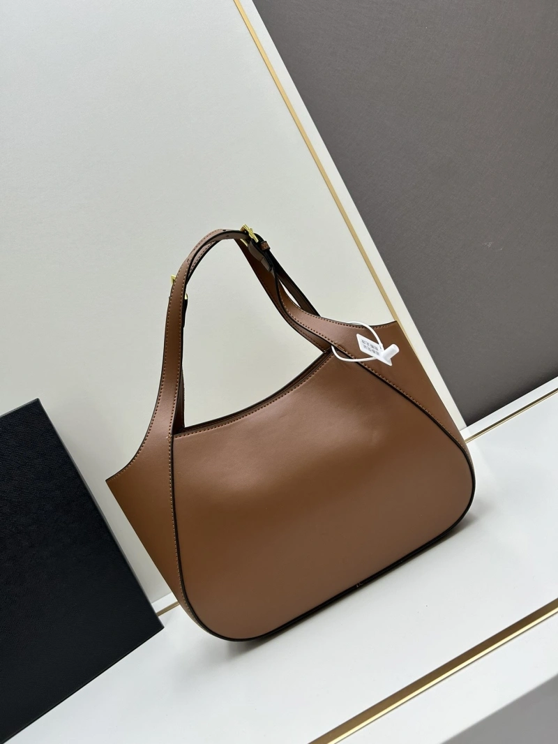 Fendi Top Handle Bags 4224-0272