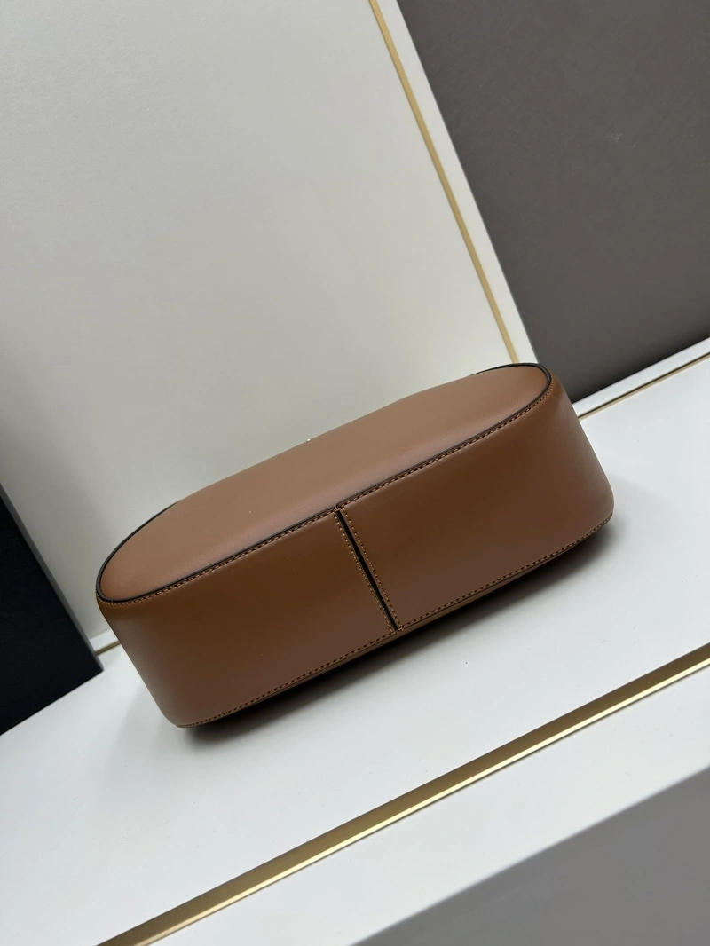 Fendi Top Handle Bags 4224-0272