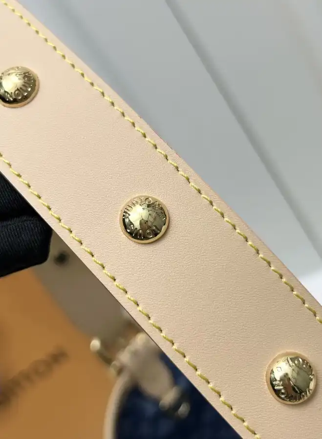 LV Top Handle Bags 4224-0288