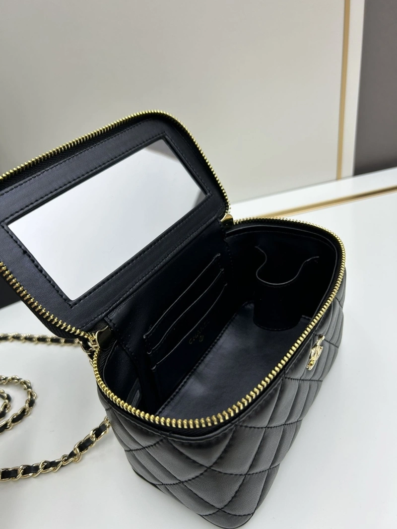 Chanel Cosmetic Bags 4224-0333