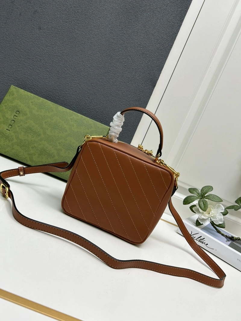 Gucci Top Handle Bags 4224-0395