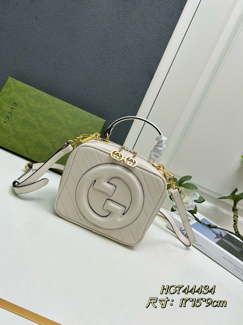 Gucci Top Handle Bags 4224-0396