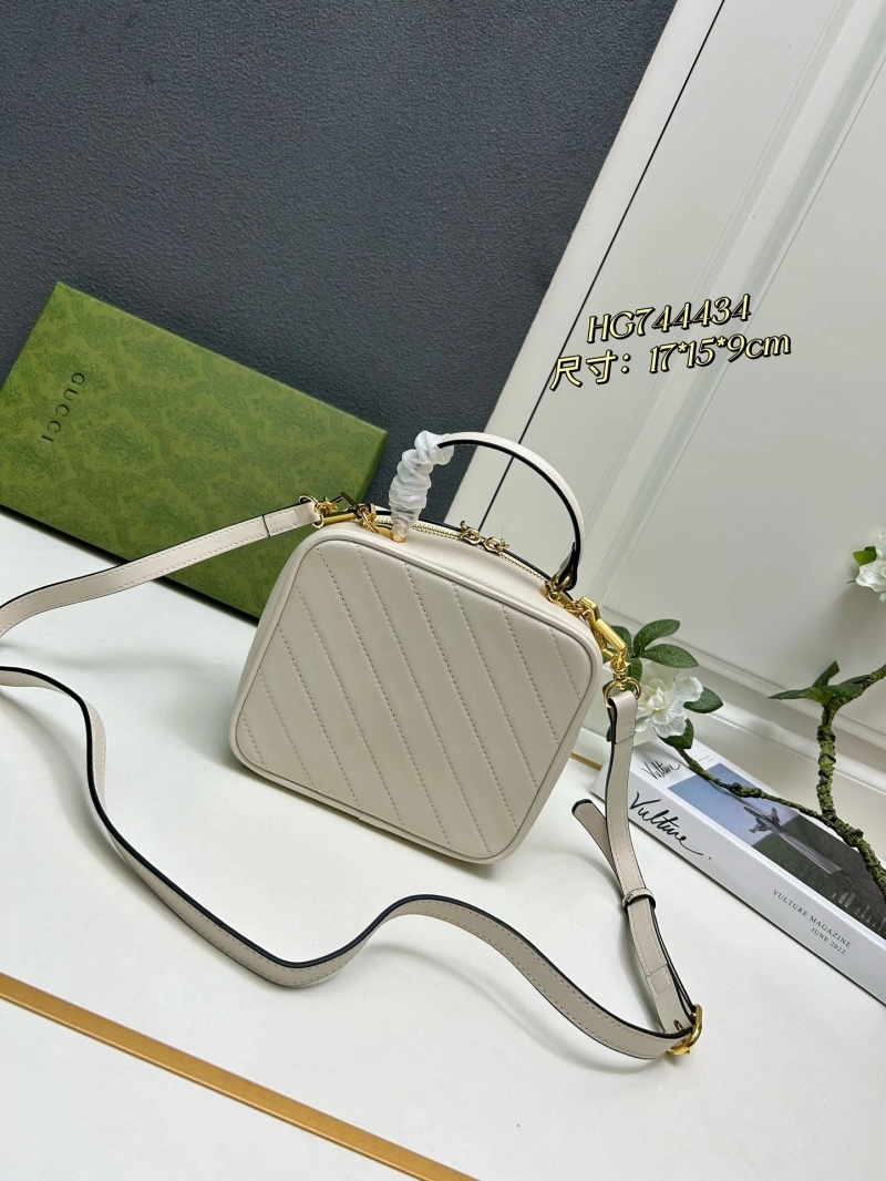 Gucci Top Handle Bags 4224-0396