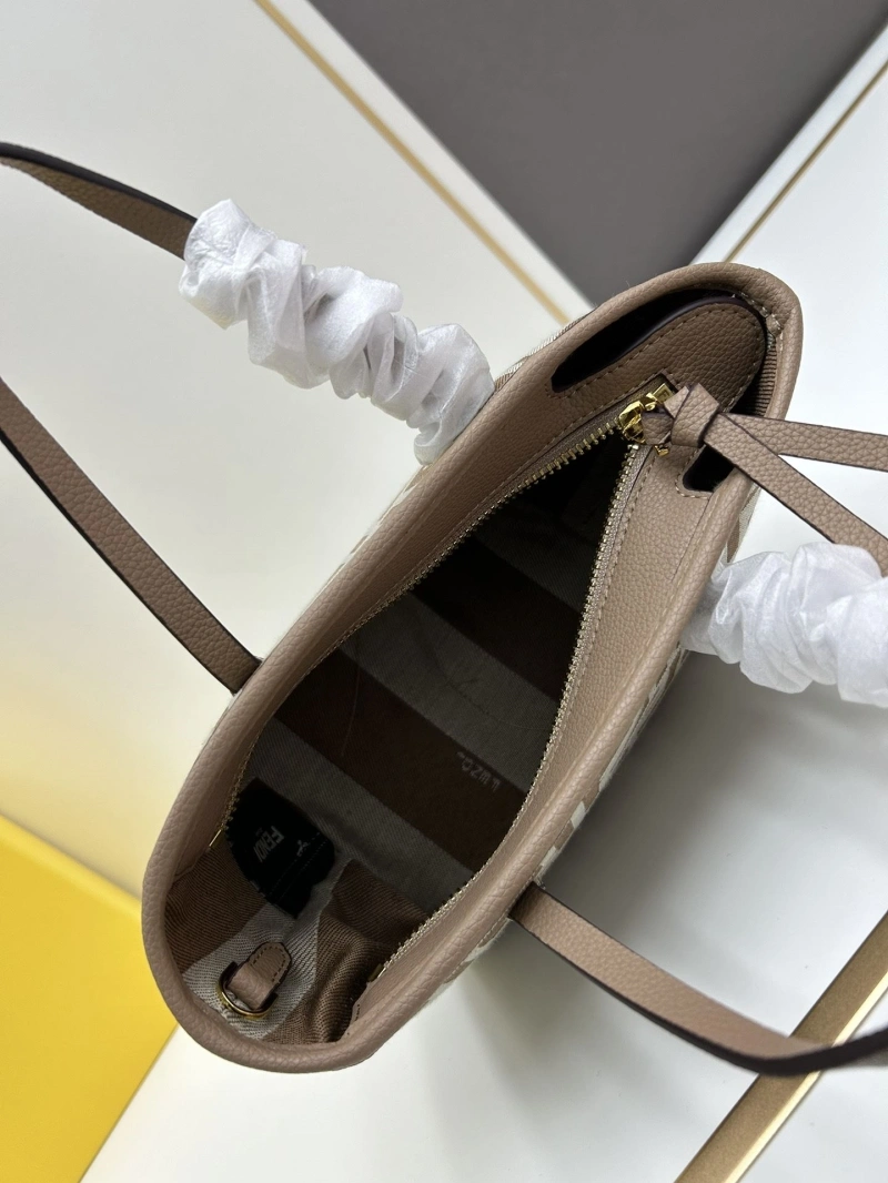 Fendi Top Handle Bags 4224-0418