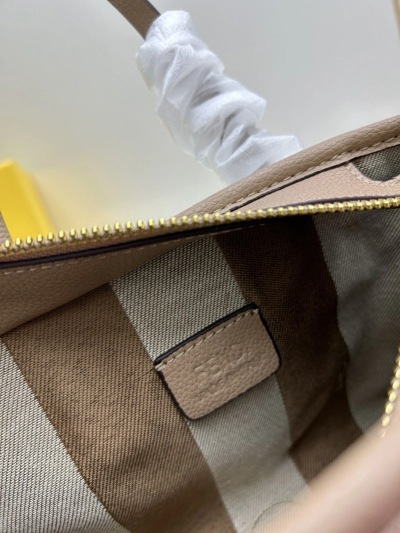 Fendi Top Handle Bags 4224-0418