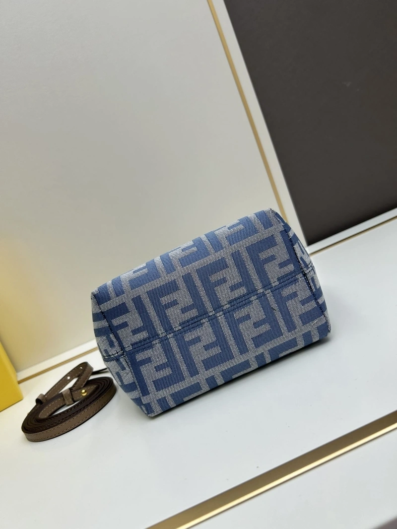 Fendi Top Handle Bags 4224-0421