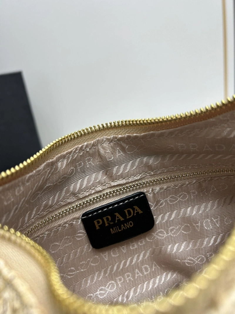 Prada Top Handle Bags 4224-0471