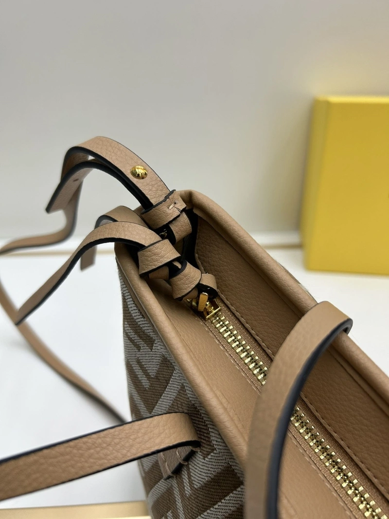 Fendi Top Handle Bags 4224-0499