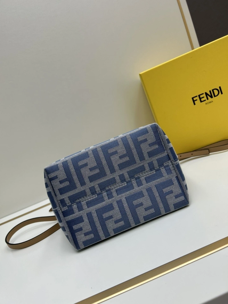 Fendi Top Handle Bags 4224-0500