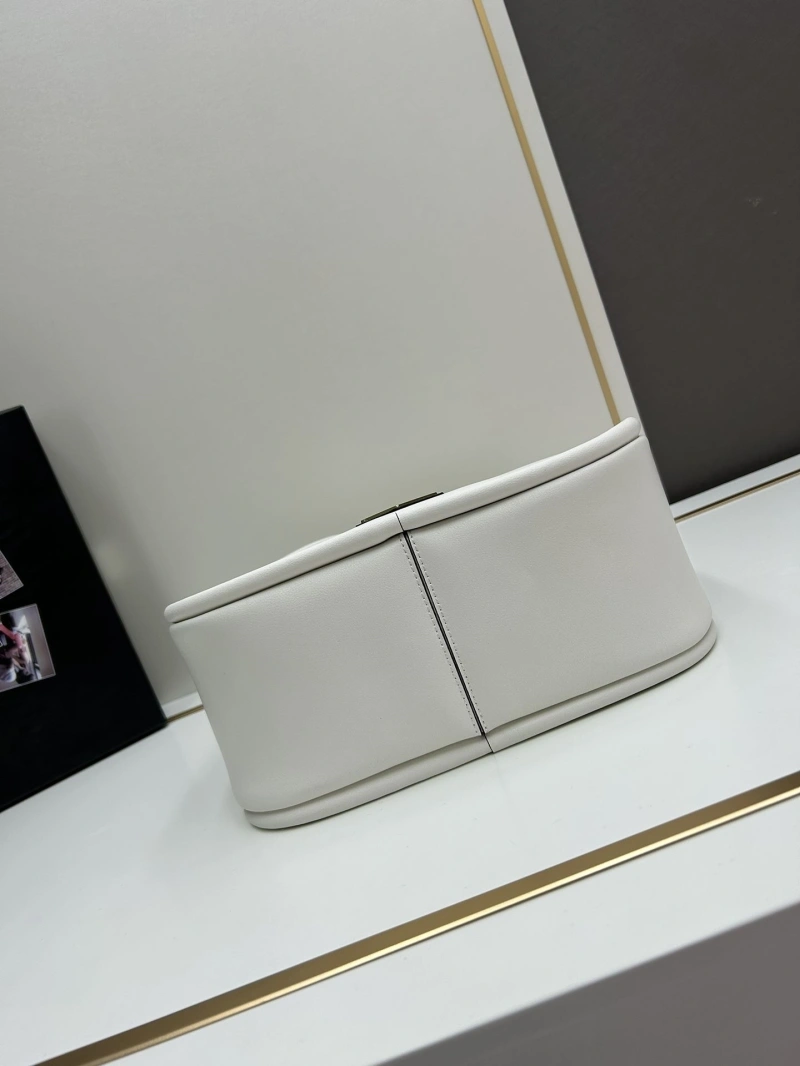 Prada Top Handle Bags 4224-0505