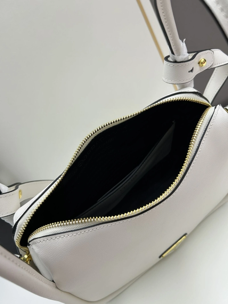 Prada Top Handle Bags 4224-0505