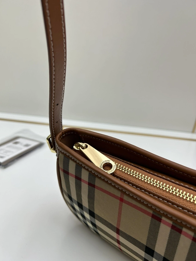 Burberry Top Handle Bags 4224-0507