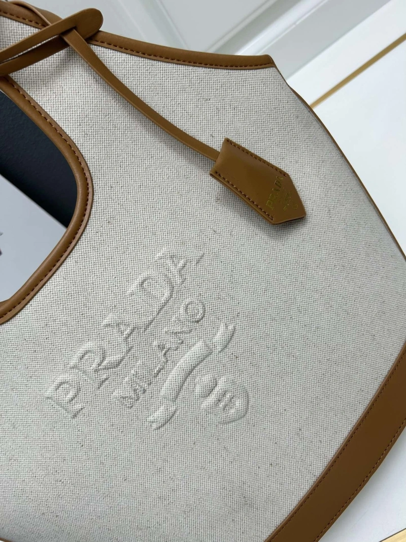 Prada Top Handle Bags 4224-0515