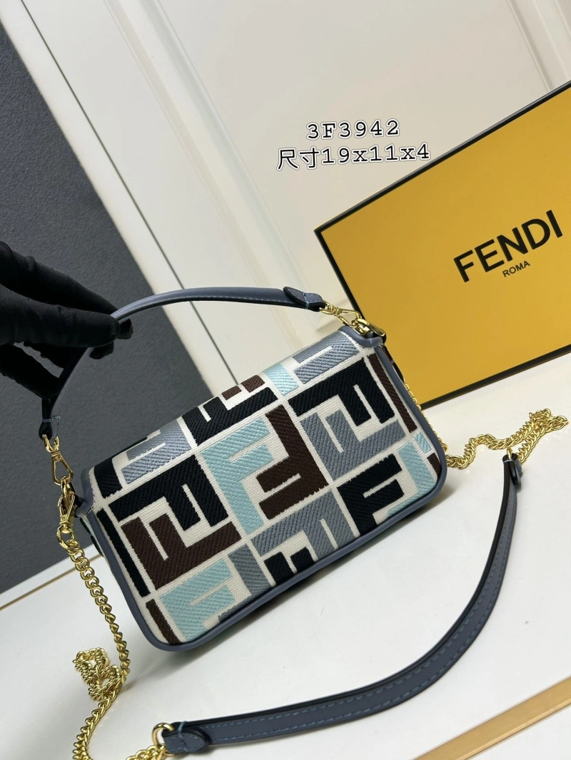 Fendi Baguette Bags 4224-0531