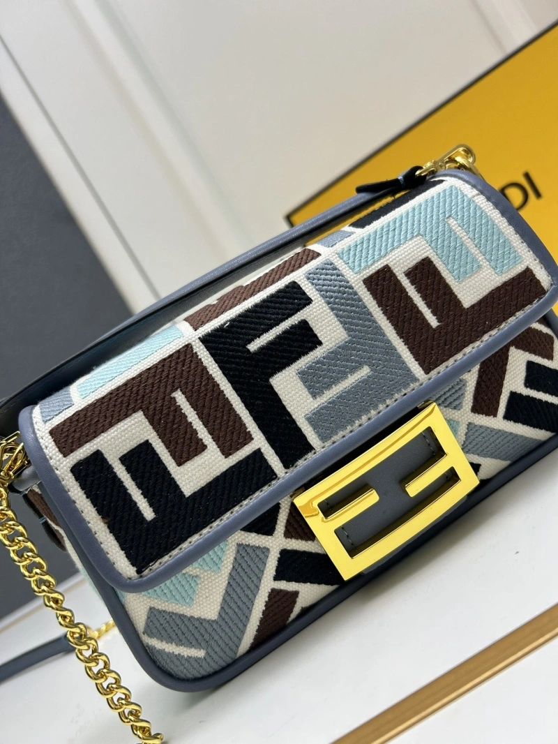 Fendi Baguette Bags 4224-0531