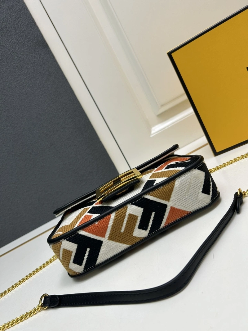 Fendi Baguette Bags 4224-0532