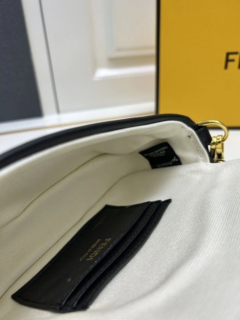 Fendi Baguette Bags 4224-0532