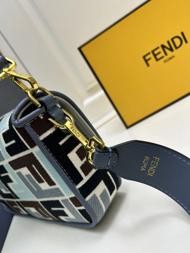 Fendi Baguette Bags 4224-0533