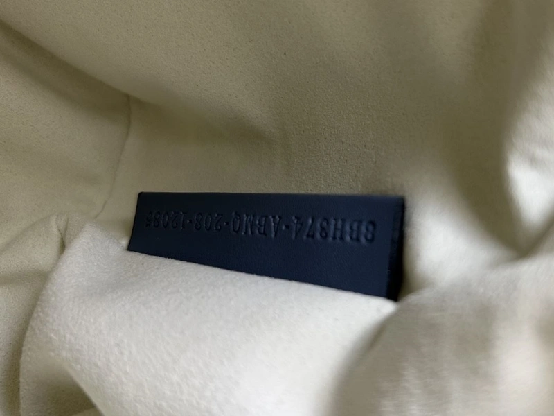 Fendi Bucket Bags 4224-0536