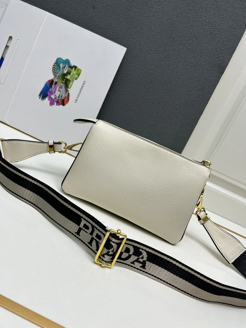 Prada Satchel Bags 4224-0539