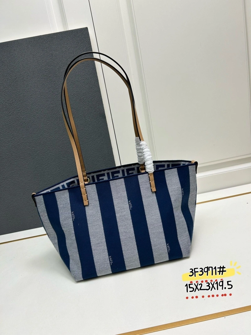 Fendi Shopping Bags 4224-0558