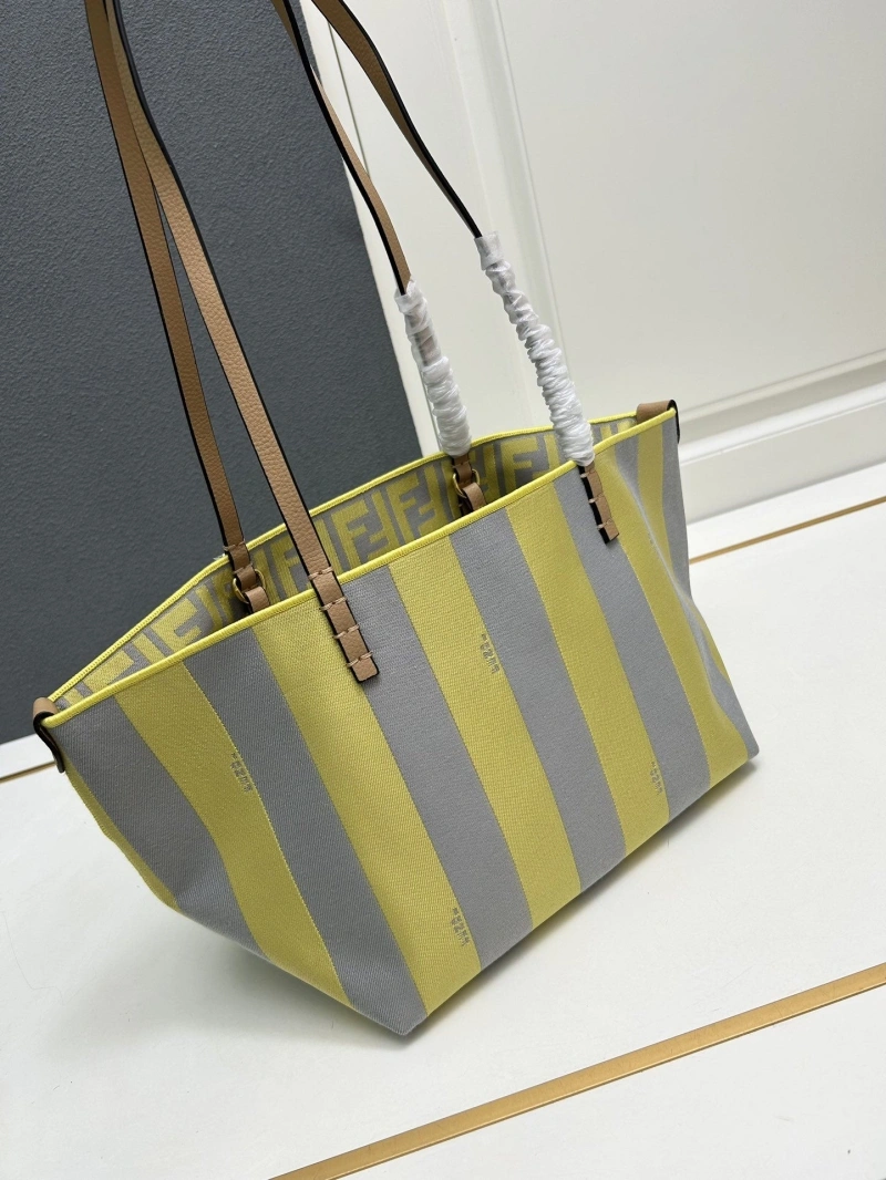Fendi Shopping Bags 4224-0559