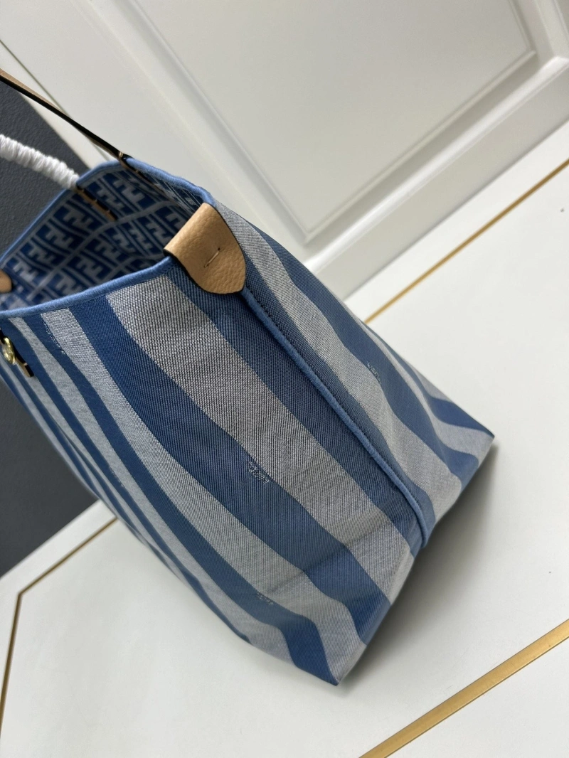 Fendi Shopping Bags 4224-0560