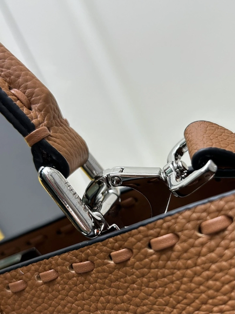 Fendi Top Handle Bags 4224-0564