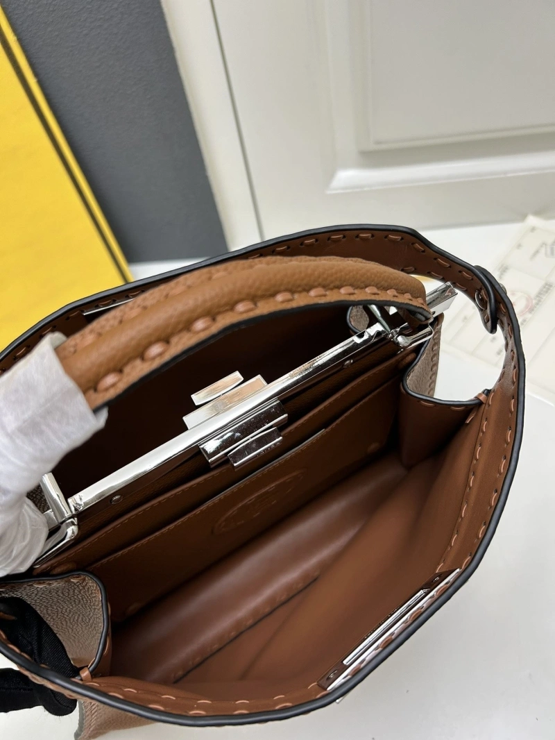 Fendi Top Handle Bags 4224-0564