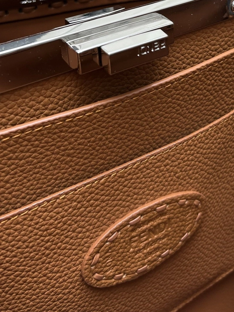 Fendi Top Handle Bags 4224-0564