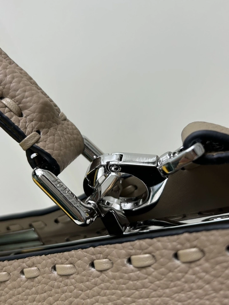 Fendi Top Handle Bags 4224-0566