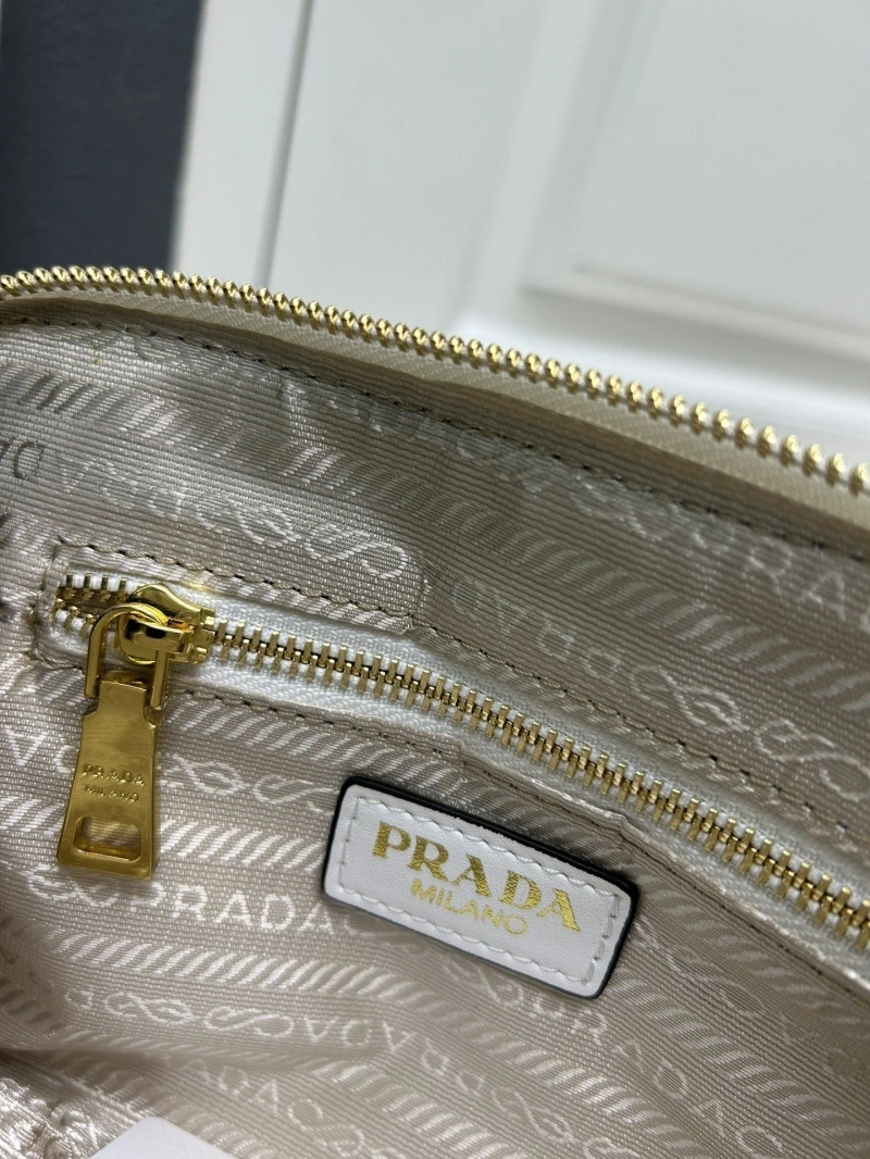 Prada Satchel Bags 4224-0568