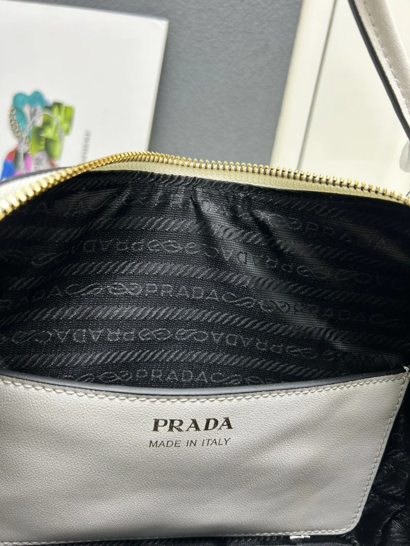 Prada Top Handle Bags 4224-0573