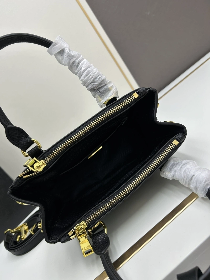 Prada Top Handle Bags 4224-0637