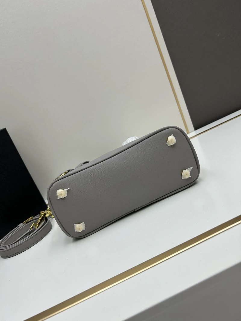 Prada Top Handle Bags 4224-0638