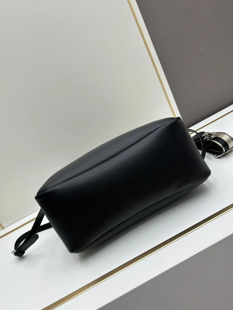 Prada Top Handle Bags 4224-0649