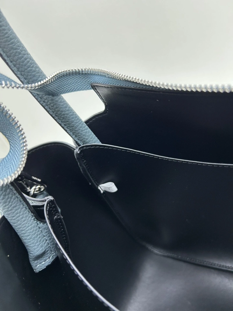 Prada Top Handle Bags 4224-0654