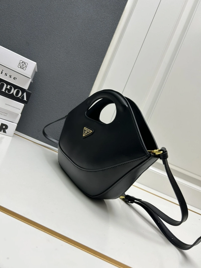 Prada Top Handle Bags 4224-0655