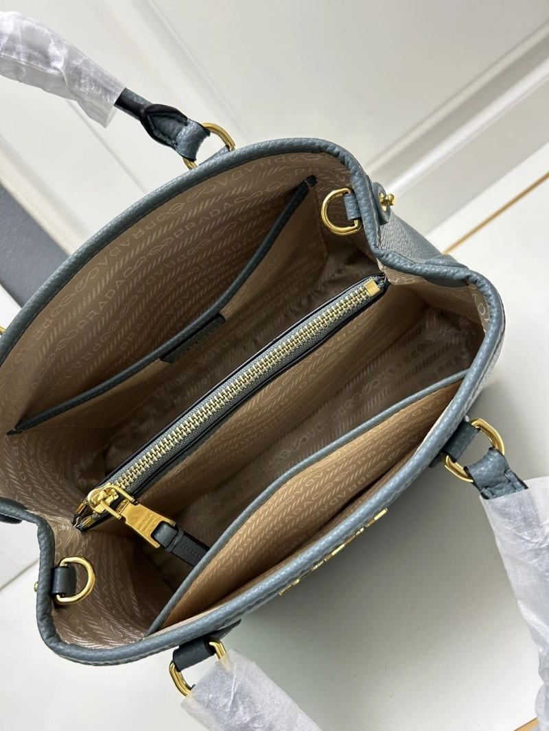 Prada Top Handle Bags 4224-0720