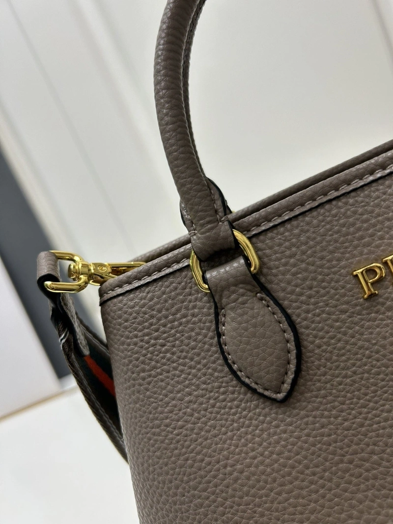 Prada Top Handle Bags 4224-0722