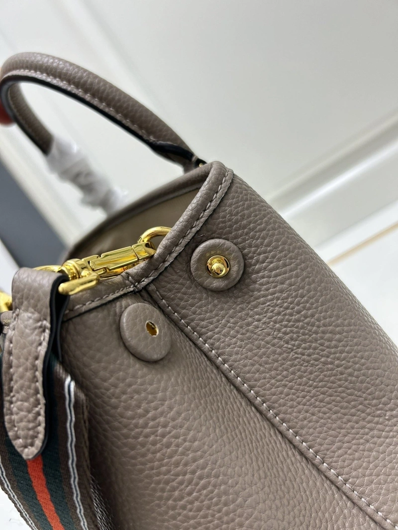 Prada Top Handle Bags 4224-0722