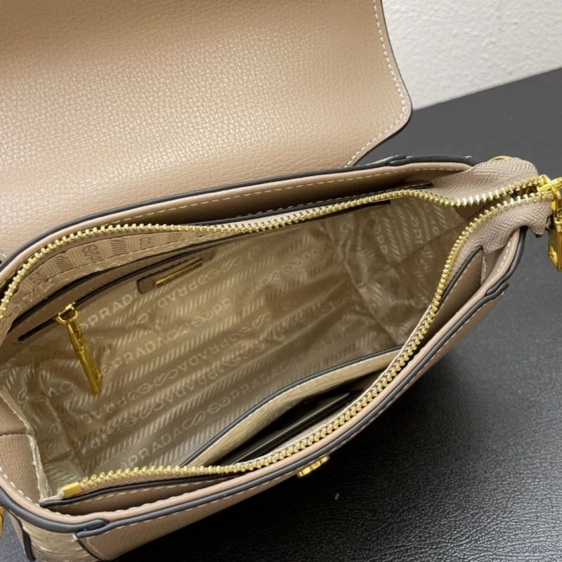 Prada Top Handle Bags 4224-0727