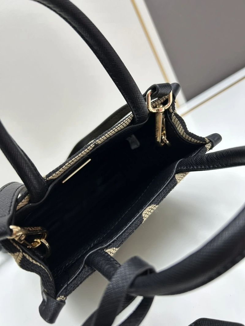 Prada Top Handle Bags 4224-0737