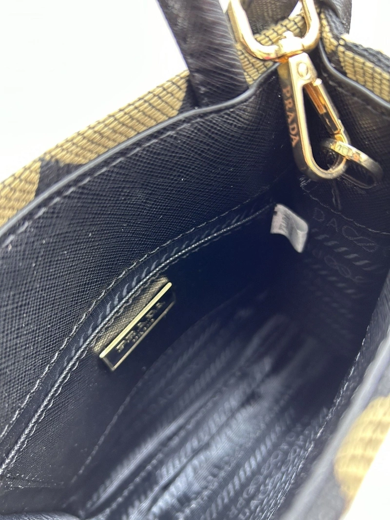 Prada Top Handle Bags 4224-0737