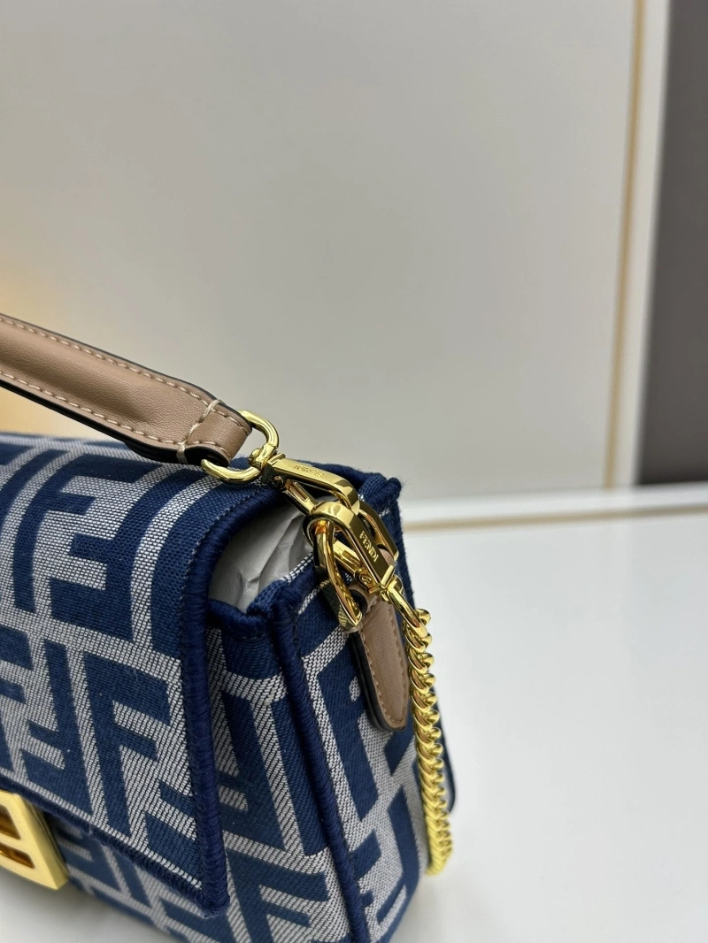 Fendi Baguette Bags 4224-0767