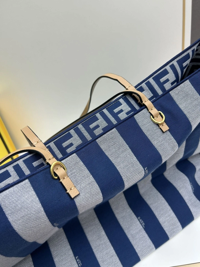 Fendi Shopping Bags 4224-0768