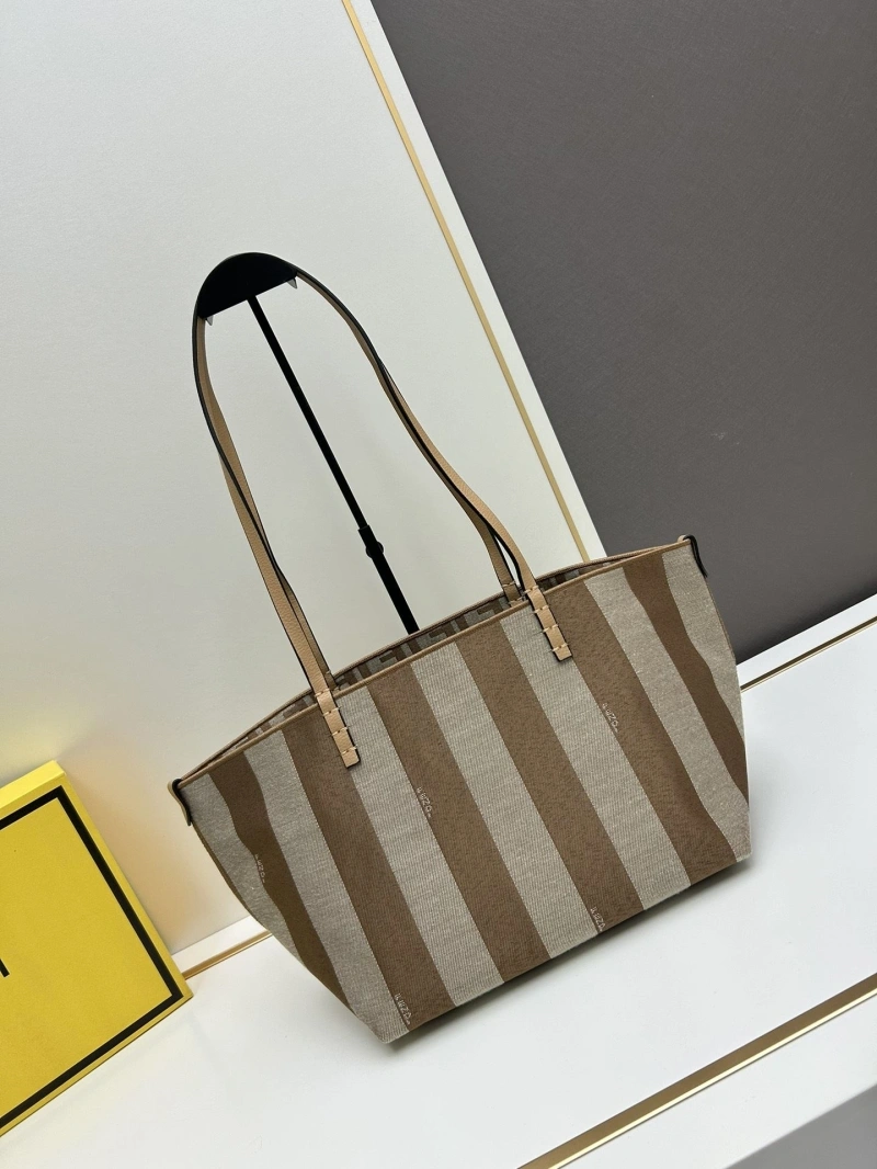 Fendi Shopping Bags 4224-0772