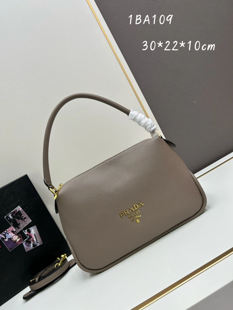 Prada Top Handle Bags 4224-0811